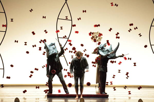 A New World of Imagination for Our Body, Senses, and Emotions: “Humans” in a Contemporary Circus
